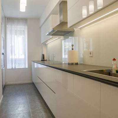 Miete einer geräumigen 2-Zimmer-Wohnung, 78 m², Vračar, Belgrad, Serbien